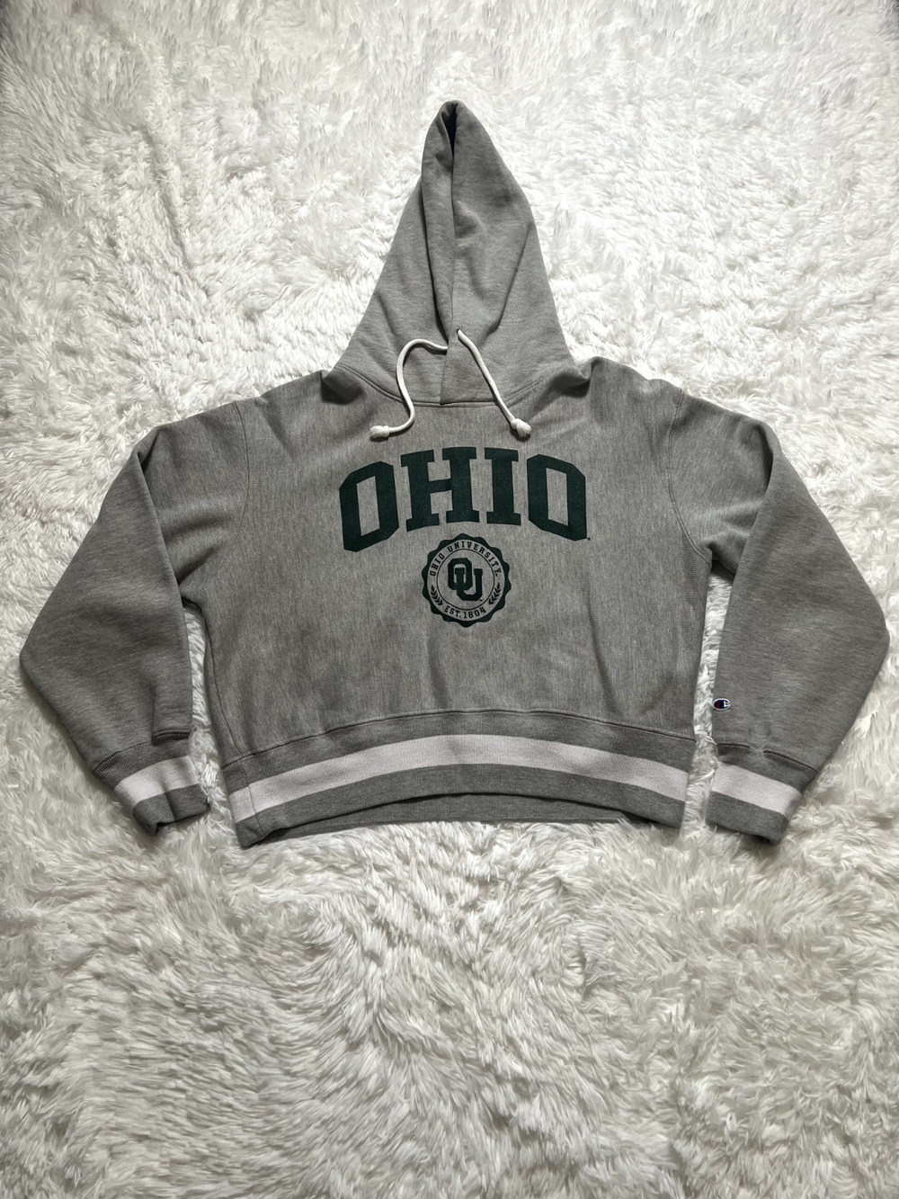 Women’s Ohio University Graphic Vintage Wash Reverse Weave Cropped Sweatshirt